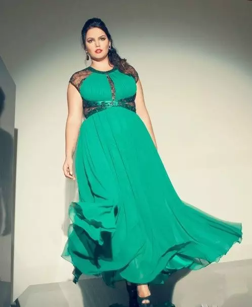 Vestido longo de punto verde cunha cintura abafada para mulleres completas