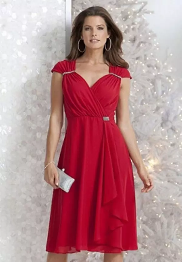Црвена кратка елегантен вечер фустан голема големина