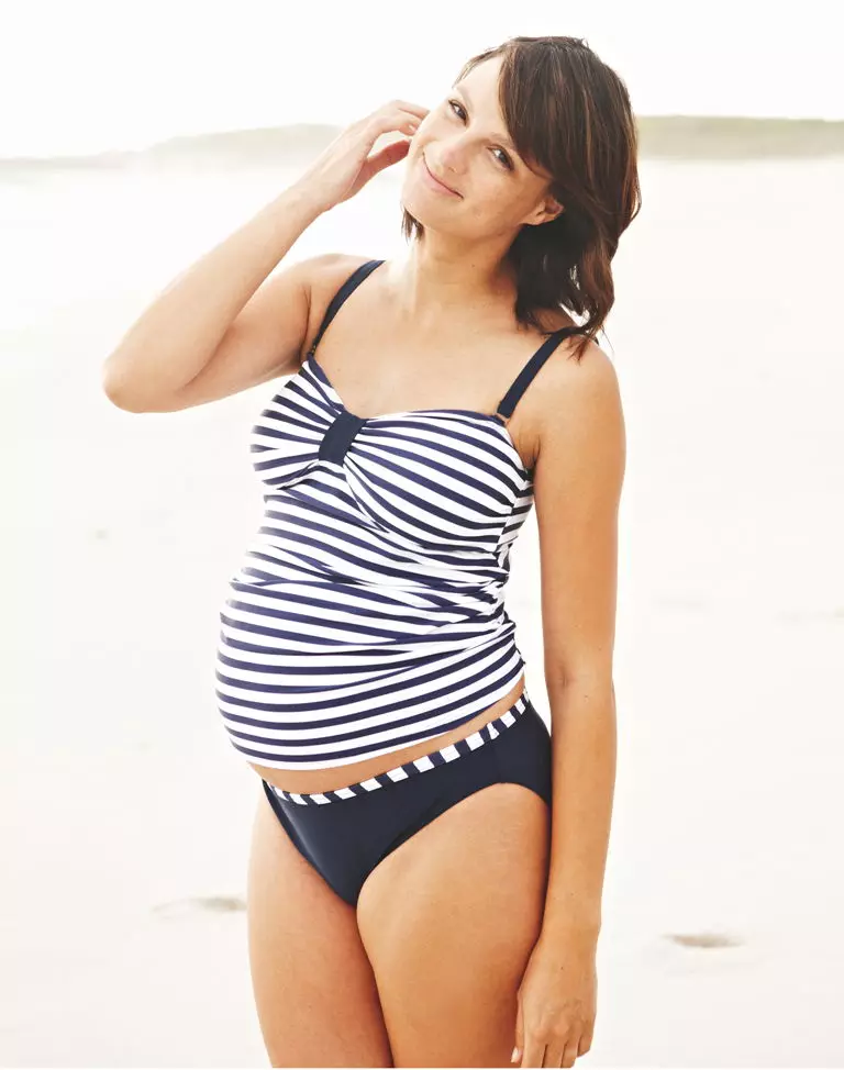Pakaian renang untuk wanita hamil (78 foto): Model untuk kolam renang, tankini, olahraga fusion 13456_4
