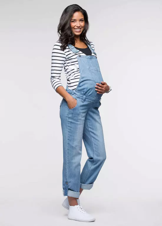 Jumpsuit za nosečnice (79 fotografij): topla, žamet in hlačne jumpsuit, krilo jumpsuit, polprikolic kombinezon 13457_3