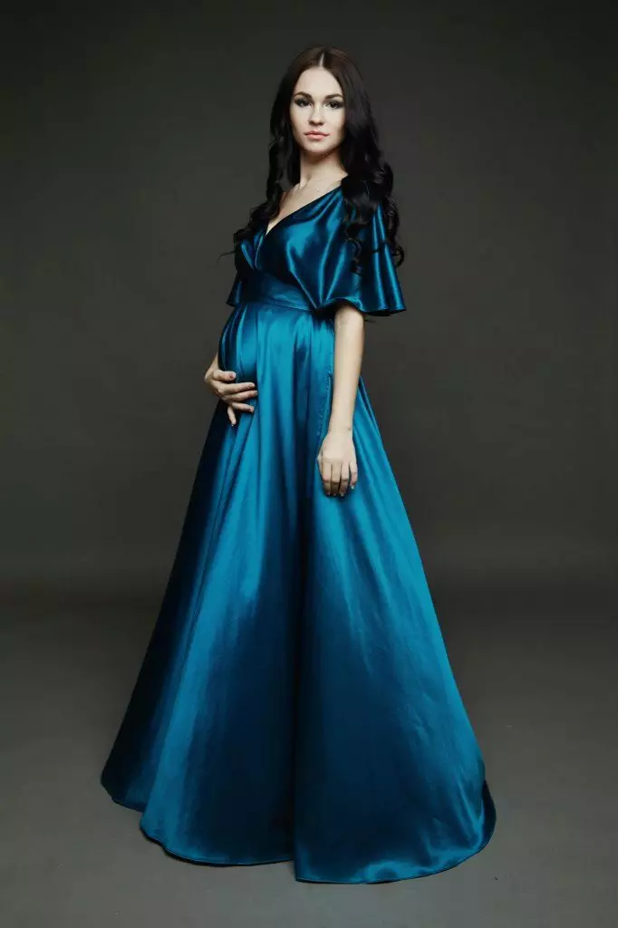 Gaun elegant biru kanggo wanita ngandhut