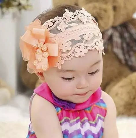 סרט עבור ילדה (137 תמונות): מודלים סרוגים לילדים עם פרח של Canzashi, תחבושות יפה, חטיפה ועם קשתות 13479_85
