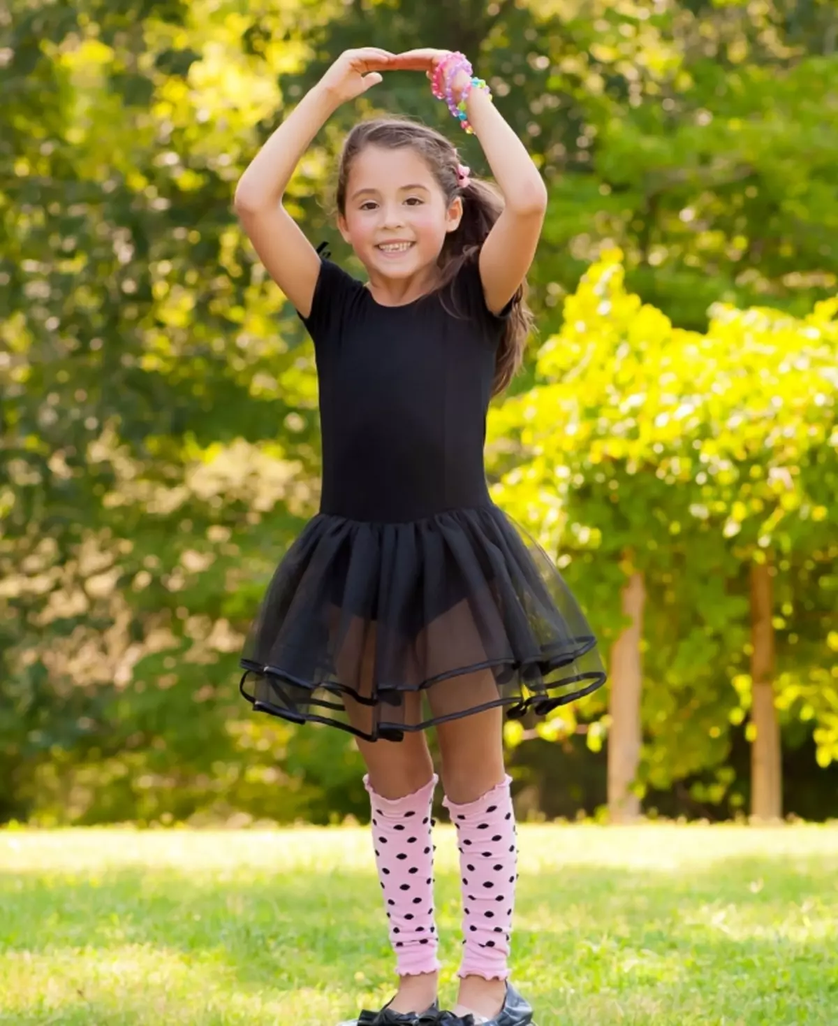 Swimsuit infantil para bailar con saia (45 fotos): Modelos de baile para nenas 13495_45