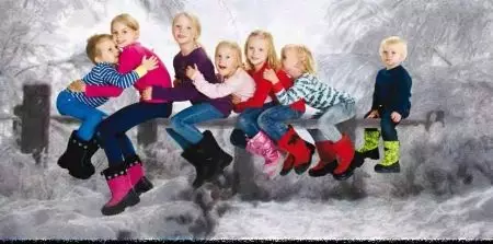 Botas de cebra (73 fotos): modelos de inverno de inverno infantil para nenas, comentarios 13502_23
