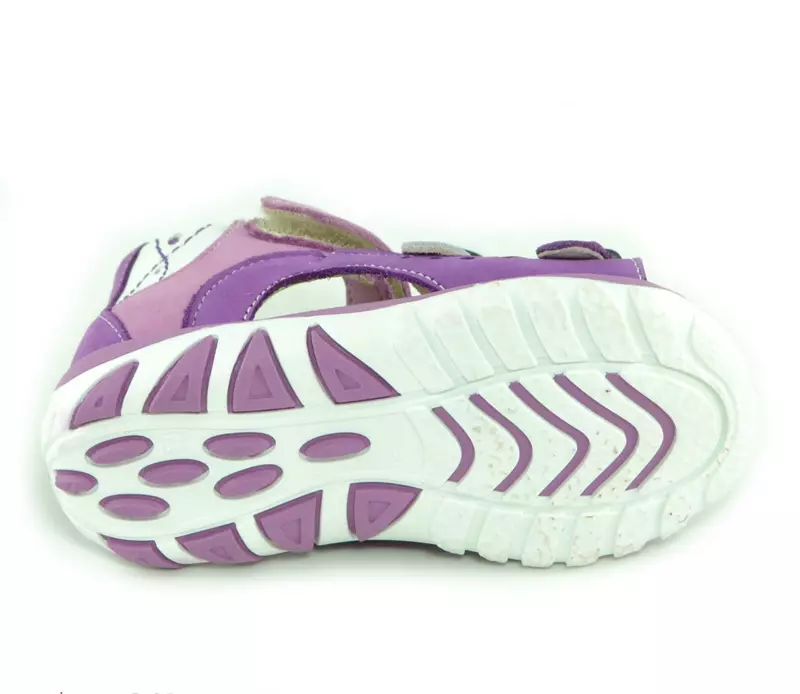 Tiflani Shoes (29 사진) : Typhlani의 모델의 재료 및 색상의 특징 13503_19