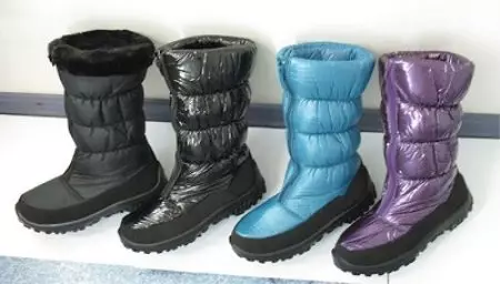 ბავშვის ზამთრის ფეხსაცმელი ჩექმები გოგონებისთვის (54 ფოტო): თბილი აფეთქება ფეხსაცმელი ზამთრისთვის 13510_18