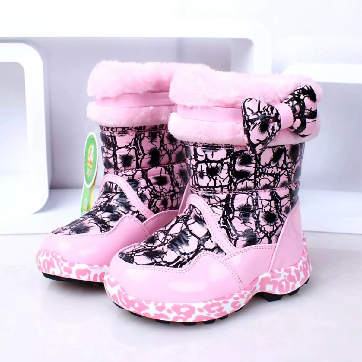 Baby Winter Boots Boots For Girls (54 Foto): Sepatu Bertiup Hangat untuk Musim Dingin 13510_3