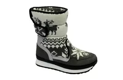 मुलींसाठी बाळाच्या हिवाळ्यातील बूट बूट (54 फोटो): हिवाळ्यासाठी उबदार उबदार बूट 13510_38