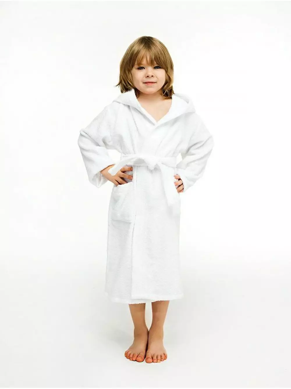 Børne badekåbe til poolen (58 billeder): Modeller til børn med en hætte lynlås 13524_27
