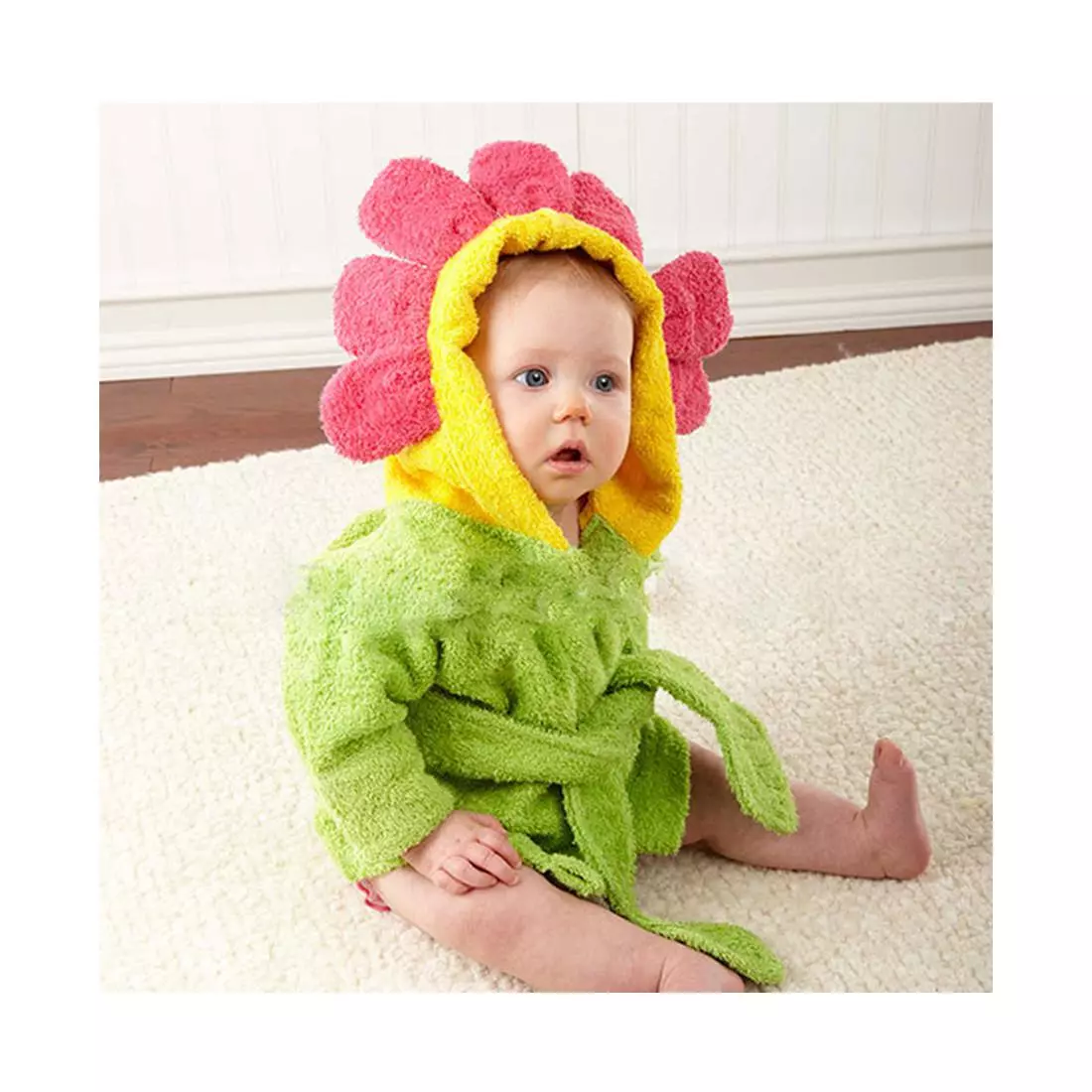 Children's bathrobe for the pool (58 photos): models for children with a hood zipper 13524_40