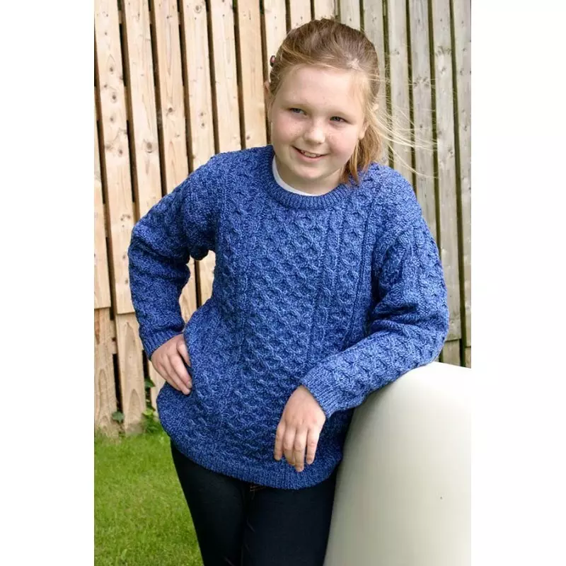 一個女孩的毛衣（111張照片）：兒童羊毛型號為20歲和青少年的女孩，喉嚨下的時尚 13526_14