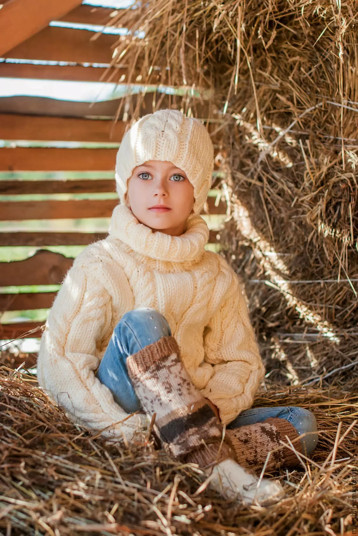 一個女孩的毛衣（111張照片）：兒童羊毛型號為20歲和青少年的女孩，喉嚨下的時尚 13526_33