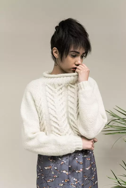 Maglione per una ragazza (111 foto): Modelli di lana per bambini Raglan per ragazze fino a 9 anni e adolescenti, alla moda sotto la gola per la scuola 13526_87