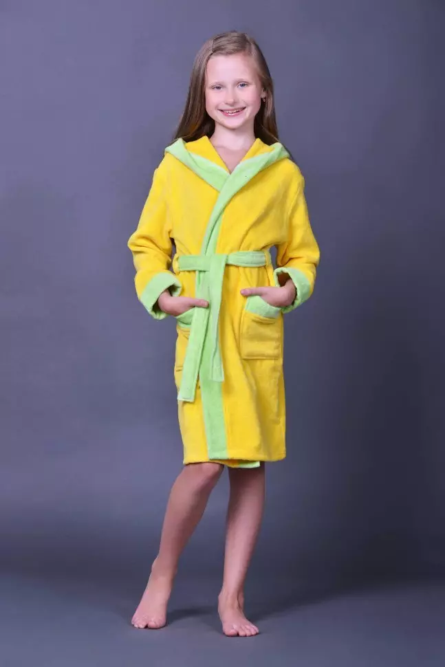 Bathrobe infantil (39 fotos): Gulat para meninas com um capuz 13529_23