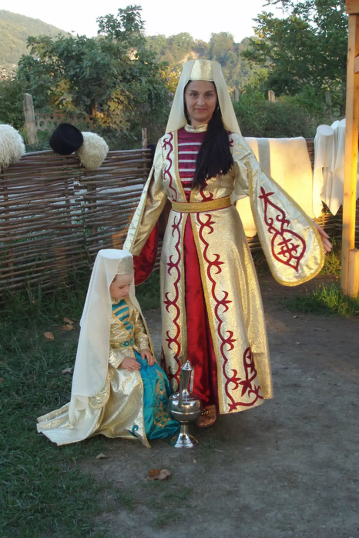 Адыгейский народный костюм