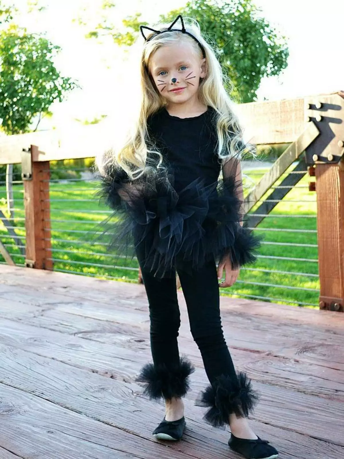Halovīni uzvalks bērniem (65 fotogrāfijas): visvairāk oriģināls bērnu apģērbs Halloween, idejas meitenei 13554_27