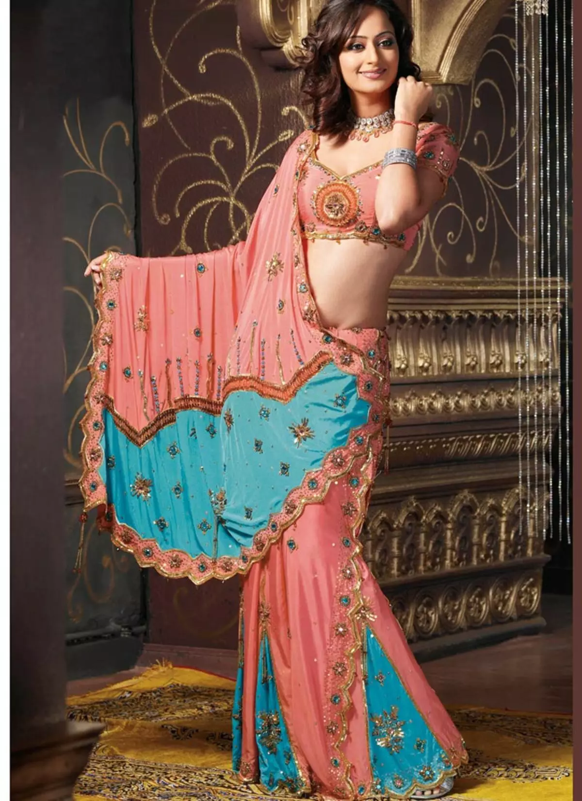 Игра сари. Индия женщины в Сари. Сари одежда женщин в Индии. Танцовщица Сари Индия. Индийские Сари 3д.