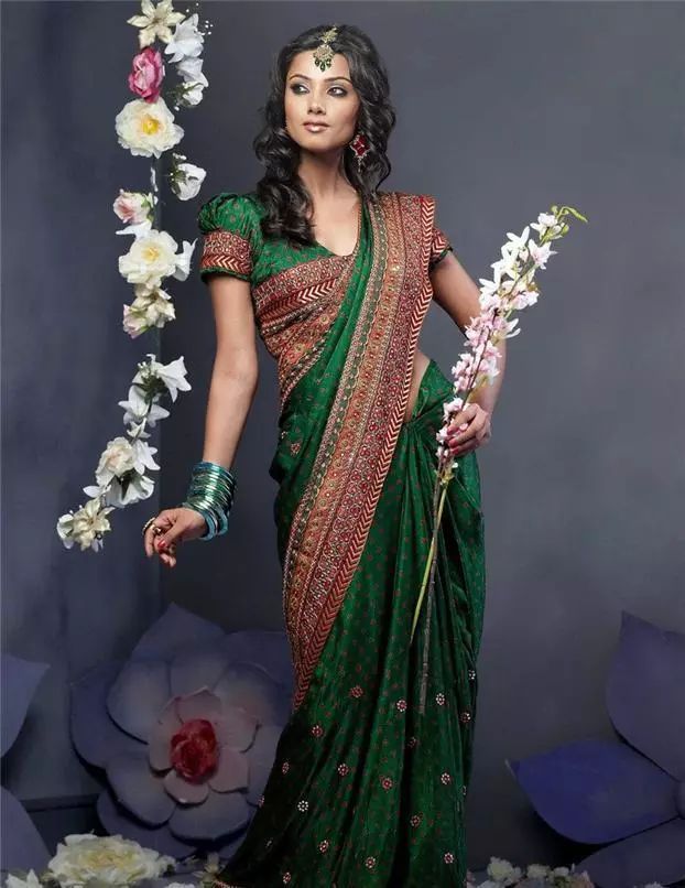 Indisk kostym (79 bilder): Nationell outfit för tjejer och kvinnor i antika Indien och modern, kostym i indisk stil 1355_25