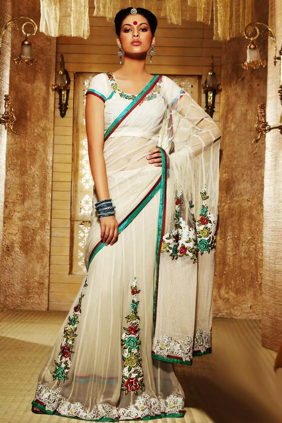 Indijska obleka (79 fotografij): Nacionalna obleka za dekleta in ženske v starodavni Indiji in moderni, kostum v indijskem slogu 1355_33