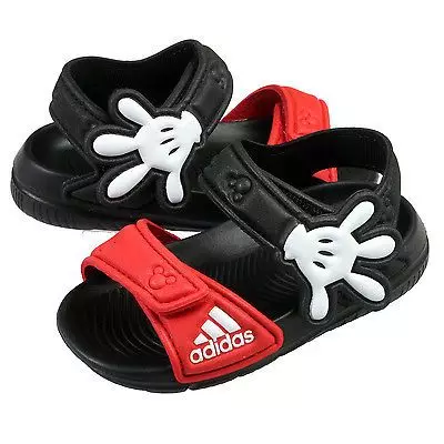 Sandalen voor kinderen Adidas (16 foto's): Comfortabele modellen in de kleuterschool voor een jongen en meisjes, AKWAH-lijn 13560_12
