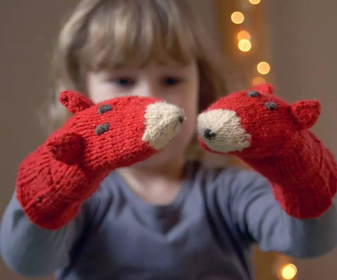 Детски ръкавици без пръсти (127 снимки): Зимни водоустойчиви модели за момичета, размери на маса за деца 13564_86
