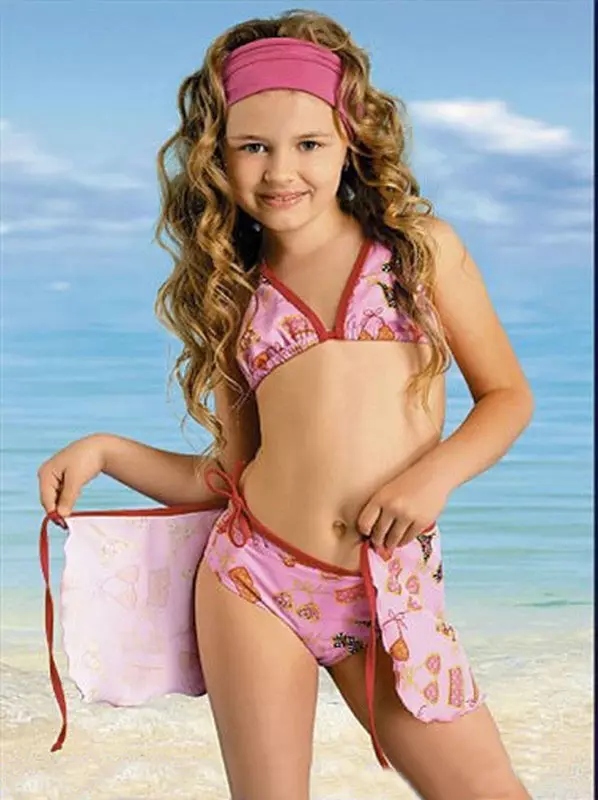 لباس شنا کودکان (122 عکس): مدل های دختران و کودکان، فیوژن، بافتنی، سفید 13579_12