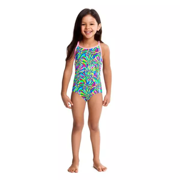 لباس شنا کودکان (122 عکس): مدل های دختران و کودکان، فیوژن، بافتنی، سفید 13579_29
