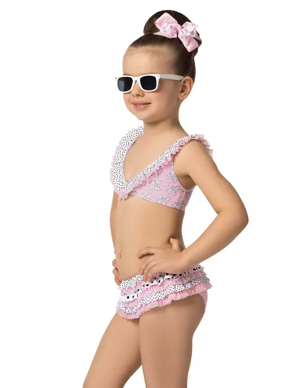 Barnens badkläder (122 foton): Modeller för tjejer och barn, fusion, stickad, vit 13579_34