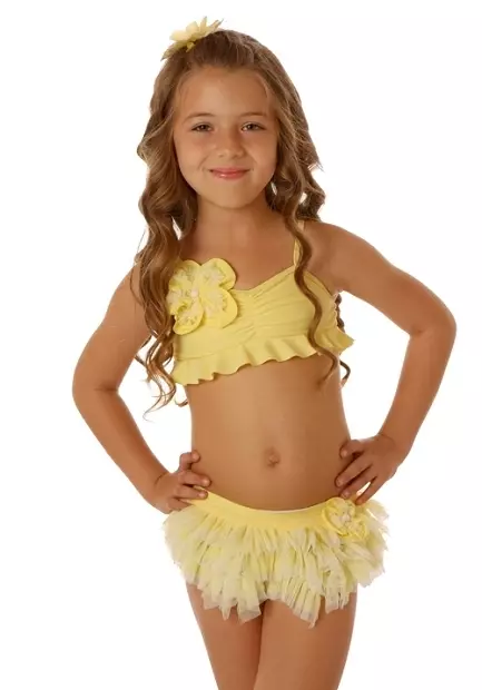 لباس شنا کودکان (122 عکس): مدل های دختران و کودکان، فیوژن، بافتنی، سفید 13579_39