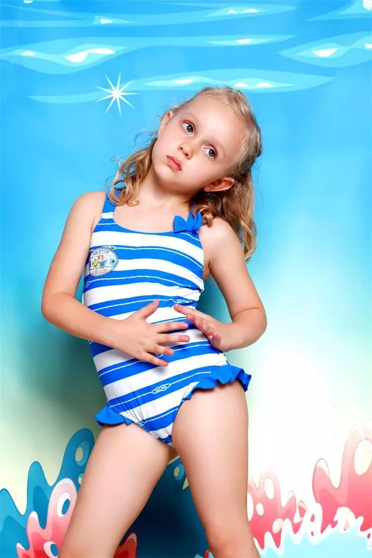 Otroška kopalke za bazen za dekleta (77 fotografij): model za plavanje, zaprto kopalnico za otroke za plažo 13583_19