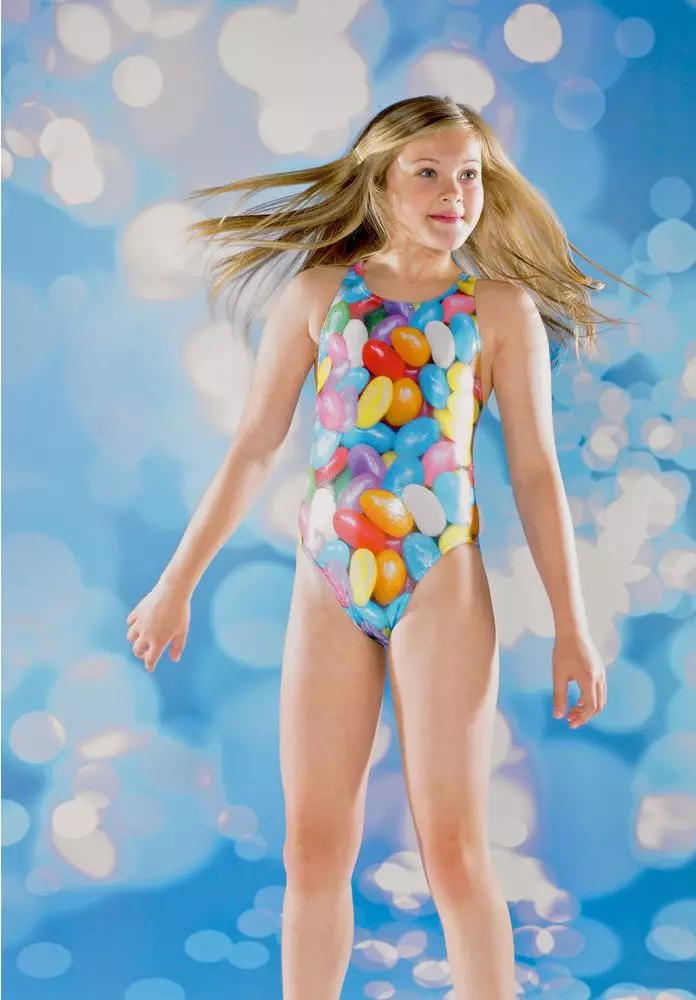 女の子用プールの子供用水着（77写真）：水泳のためのモデル、子供の閉じた水着 13583_3