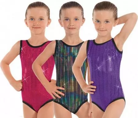 لباس شنا کودکان برای استخر برای دختران (77 عکس): مدل شنا، شنا کودکان بسته بندی شده برای ساحل 13583_30