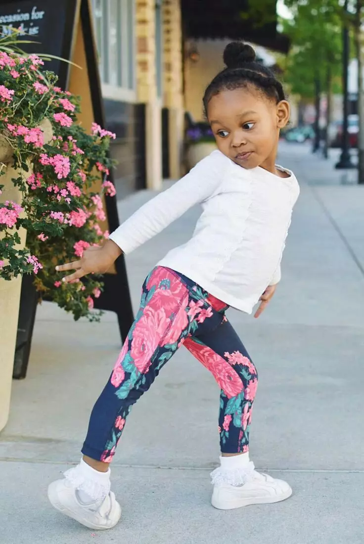 کفش های کتانی سفید برای دختر (40 عکس): مدل های کودکان، برای ایروبیک های ورزشی 13591_4