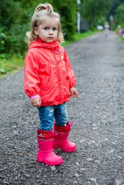 Детски гумени чизми (82 фотографии): Загреани модели за девојки, чизми од Котоф, Крокос, Рејм, Капика и Мурсу, Осврти 13592_22