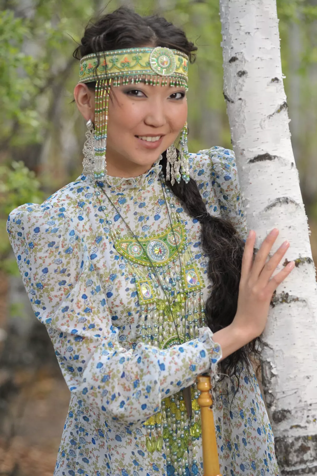 کت و شلوار ملی یوکوت (48 عکس): لباس های سنتی یوکوت، مدل های Yakutants دختر و زنان 1359_14