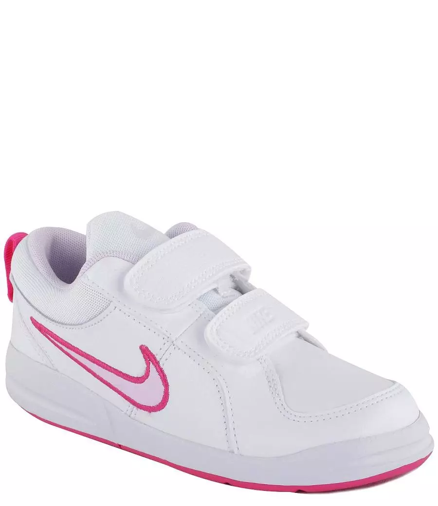 儿童运动鞋Nike（51张照片）：儿童篮球和足球模型，白色等颜色 13603_16