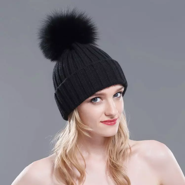 کلاه برای دختران نوجوان 2021 (68 عکس): مدلهای مد روز زمستان و پاییز مدل های خزنده، با Pompon و با گوش 13610_13