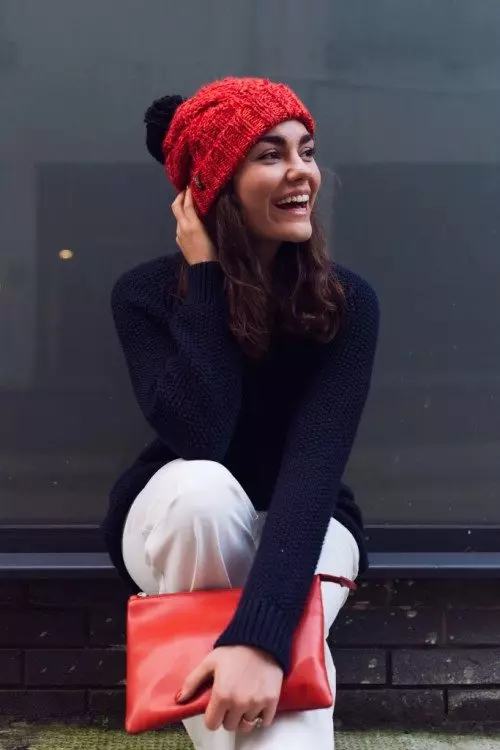کلاه برای دختران نوجوان 2021 (68 عکس): مدلهای مد روز زمستان و پاییز مدل های خزنده، با Pompon و با گوش 13610_16