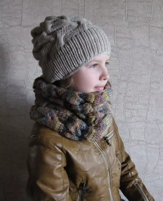 کلاه برای دختران نوجوان 2021 (68 عکس): مدلهای مد روز زمستان و پاییز مدل های خزنده، با Pompon و با گوش 13610_6