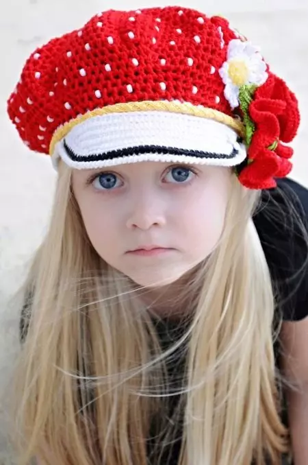 کلاه برای دختران نوجوان 2021 (68 عکس): مدلهای مد روز زمستان و پاییز مدل های خزنده، با Pompon و با گوش 13610_60