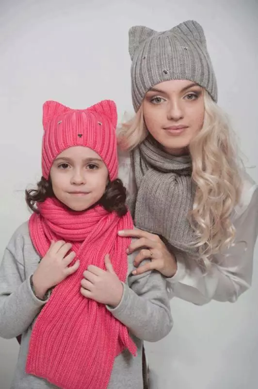 کلاه برای دختران نوجوان 2021 (68 عکس): مدلهای مد روز زمستان و پاییز مدل های خزنده، با Pompon و با گوش 13610_62