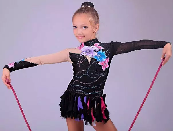 Костюми для художньої гімнастики (60 фото): гімнастичний костюм для виступів для дівчаток 13611_12