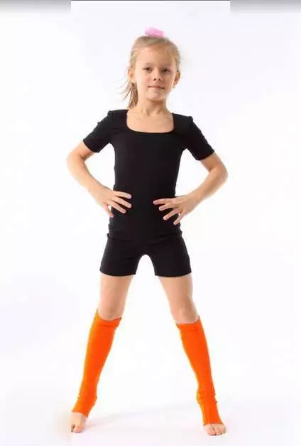Костюми для художньої гімнастики (60 фото): гімнастичний костюм для виступів для дівчаток 13611_31