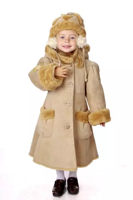 Sheepskins para niños (40 fotos): para adolescentes, natural, invierno para niñas 3-6, 8-10 años 13632_19