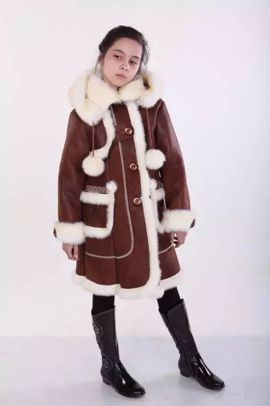 Sheepskins infantis para meninas (40 fotos): Para adolescente, natural, inverno para meninas 3-6, 8-10 anos 13632_6