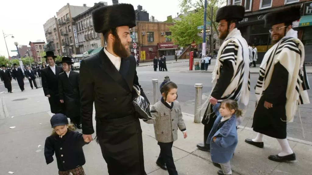 Jews National Traje (57 fotos): Traje judío tradicional femenino para bailar 1364_9