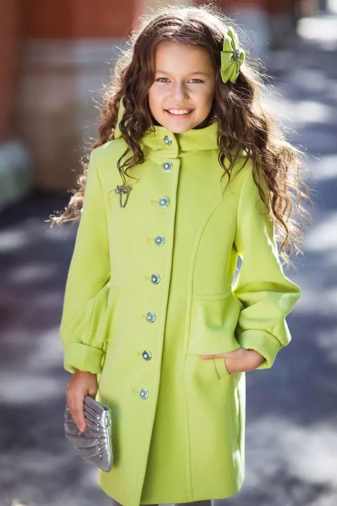 Abrigo de drapet para la niña (73 fotos): Modelos para niños de Drapa, para niñas 4-8, 10-13 años 13662_10
