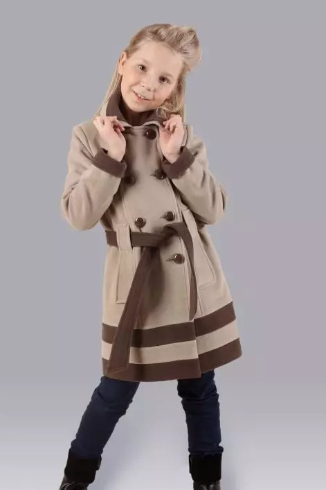Drapet Coat pro dívku (73 fotek): Dětské modely z Drapy, pro dívky 4-8, 10-13 let 13662_27