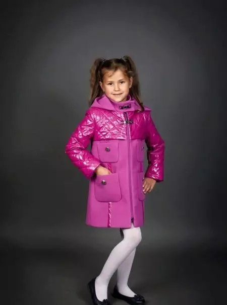 Abrigo de drapet para la niña (73 fotos): Modelos para niños de Drapa, para niñas 4-8, 10-13 años 13662_47
