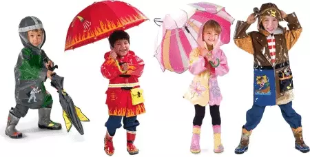 Barnas Raincoat (52 bilder): For en gutt og for en jente, modell Raincoat Kaste Navy, Hooded, Raise Rain, Twins 13664_34
